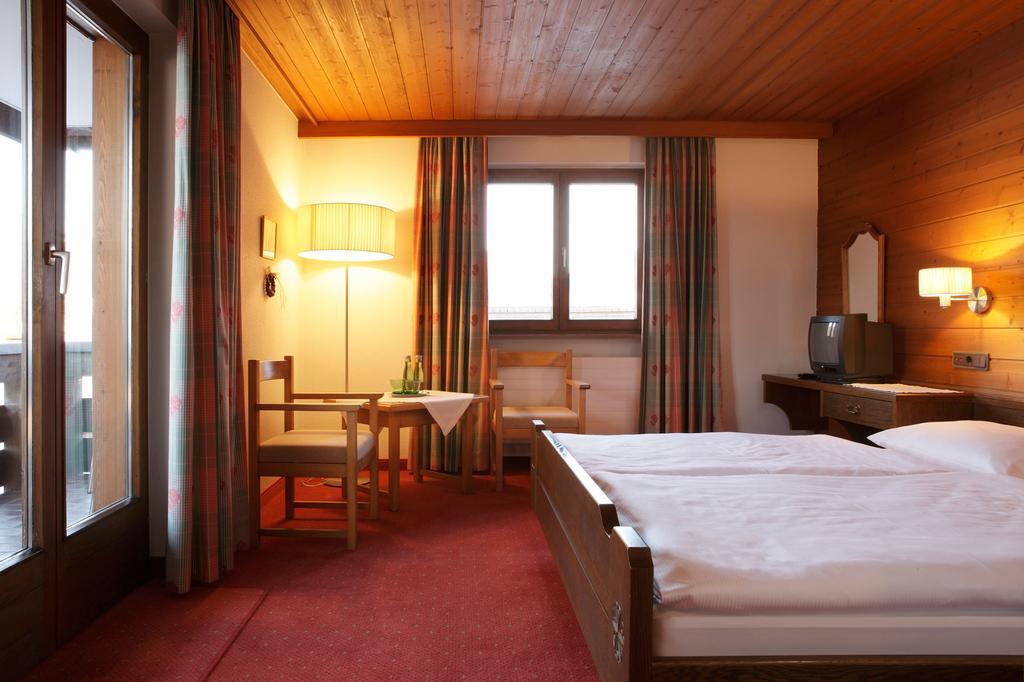 Hotel Gasthof Krone Hittisau Phòng bức ảnh